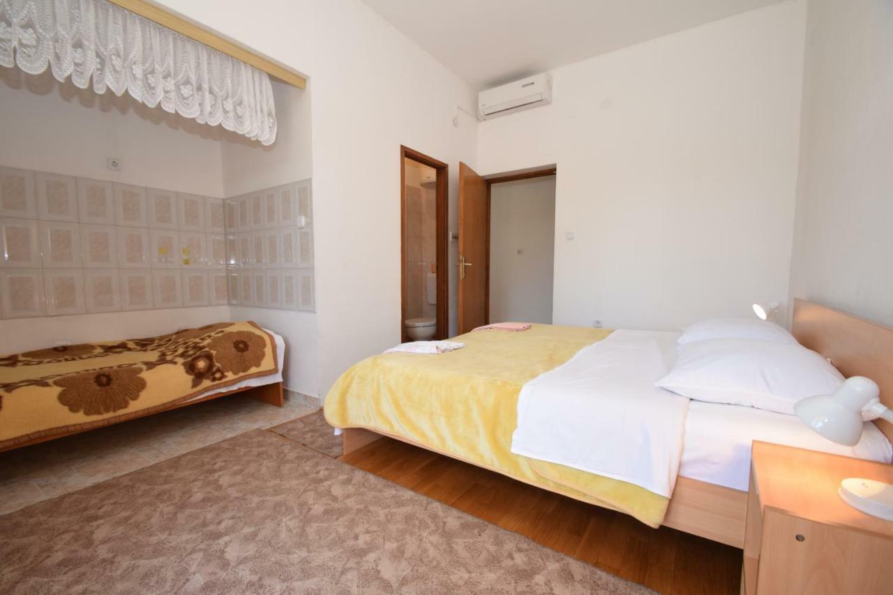 Apartments Ivan Starigrad Paklenica Exteriér fotografie